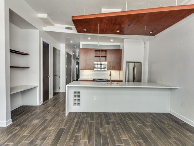 2600 W 7th Street 1613, Fort Worth, TX 76107