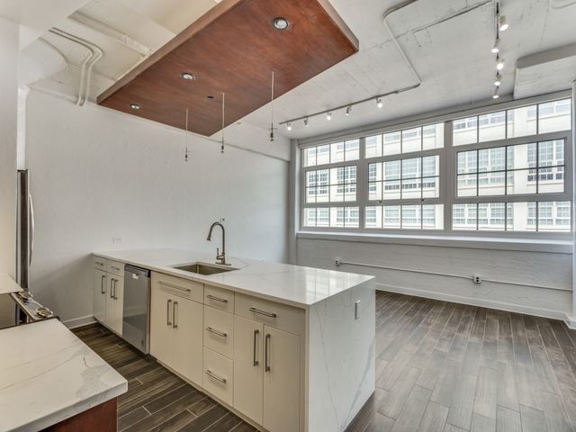 2600 W 7th Street 1613, Fort Worth, TX 76107