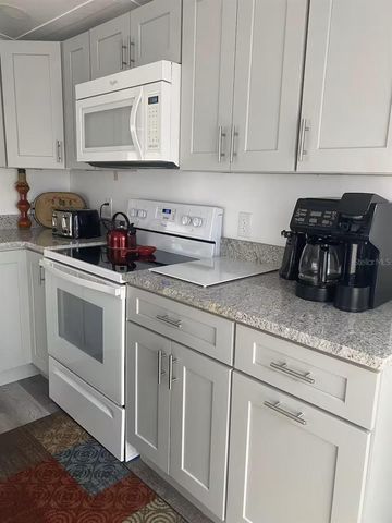 5247 ALPACA DRIVE, Weeki Wachee, FL 34607