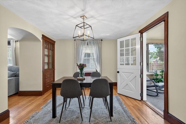 25 Pleasant St., Saugus, MA 01906