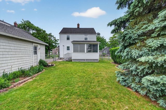 25 Pleasant St., Saugus, MA 01906