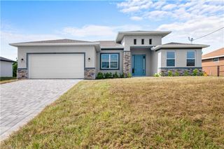 1150 NW 27th PL, Cape Coral, FL 33993