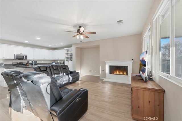 35831 Bobcat Way, Murrieta, CA 92563