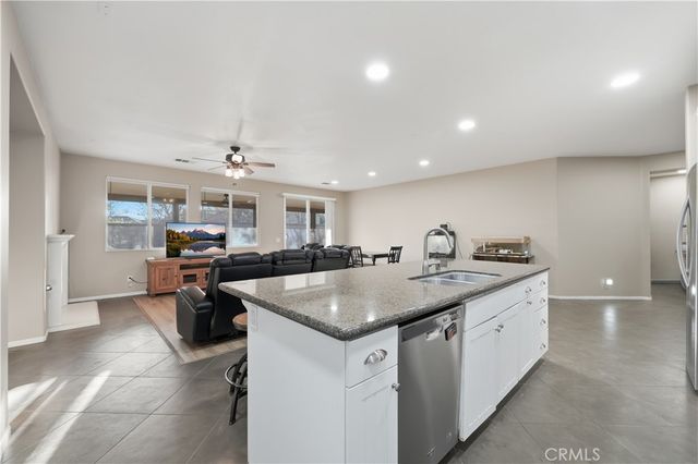 35831 Bobcat Way, Murrieta, CA 92563