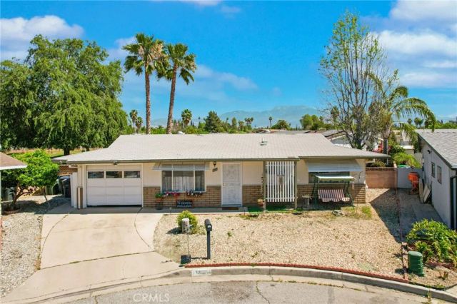 860 Felipe Place, Hemet, CA 92543