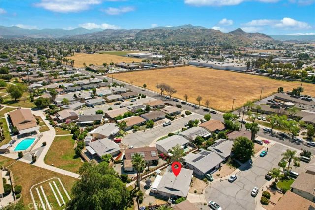 860 Felipe Place, Hemet, CA 92543