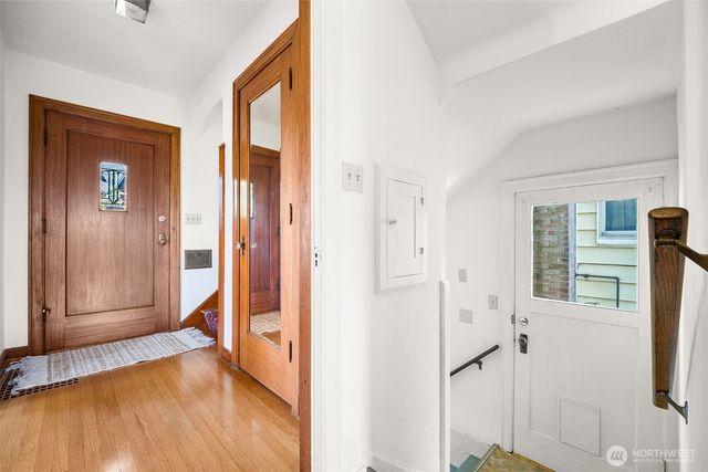 8248 16th Avenue NE, Seattle, WA 98115