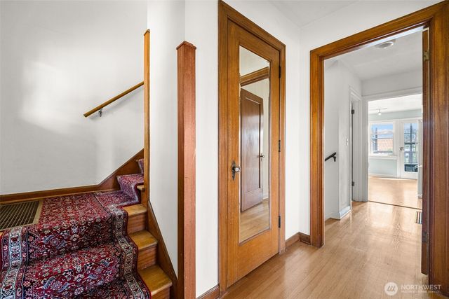 8248 16th Avenue NE, Seattle, WA 98115