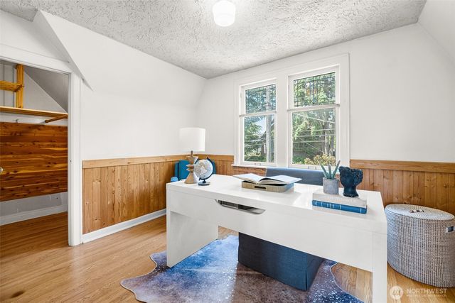 8248 16th Avenue NE, Seattle, WA 98115