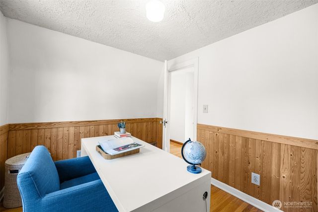 8248 16th Avenue NE, Seattle, WA 98115