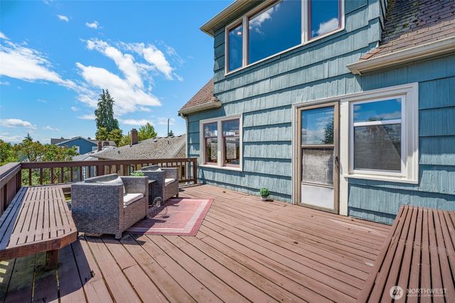 8248 16th Avenue NE, Seattle, WA 98115