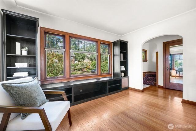 8248 16th Avenue NE, Seattle, WA 98115