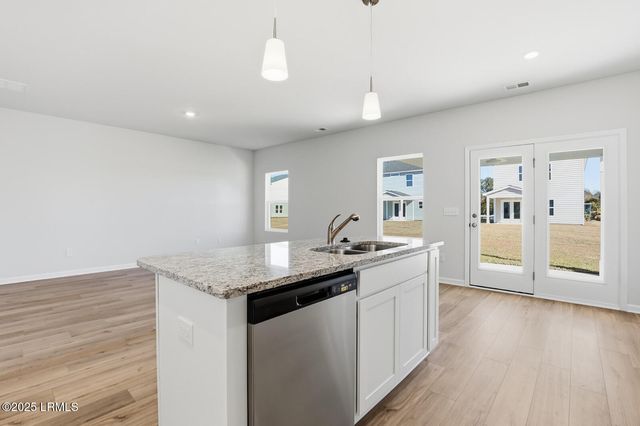 22 Concourse Drive, Ridgeland, SC 29936