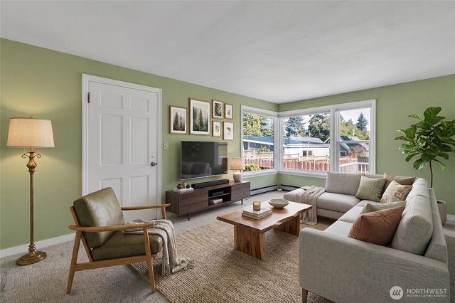 11752 20th Avenue NE, Seattle, WA 98125
