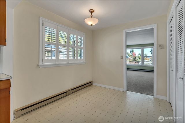 11752 20th Avenue NE, Seattle, WA 98125