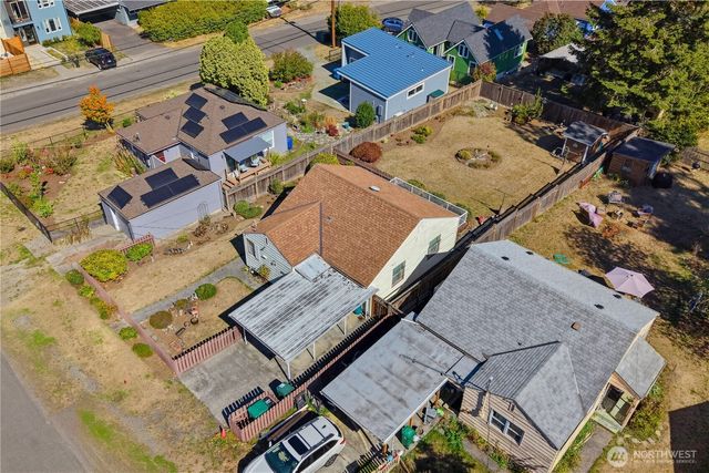 11752 20th Avenue NE, Seattle, WA 98125