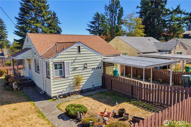 11752 20th Avenue NE, Seattle, WA 98125