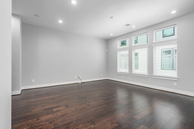 756 W Donovan Street, Houston, TX 77091