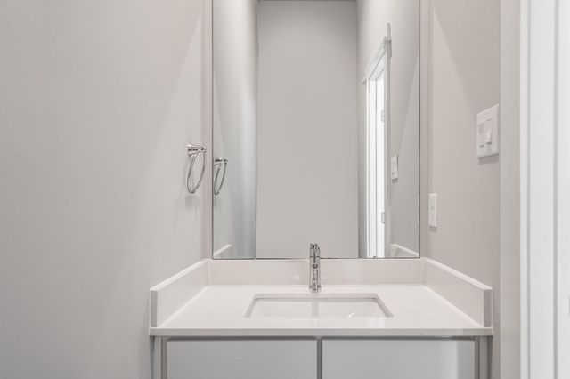 756 W Donovan Street, Houston, TX 77091