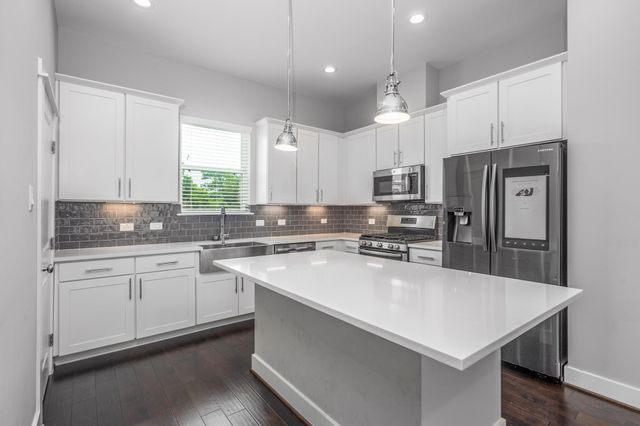 756 W Donovan Street, Houston, TX 77091