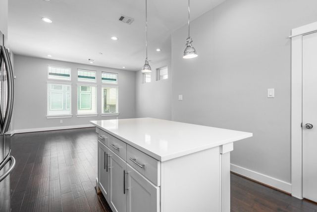 756 W Donovan Street, Houston, TX 77091