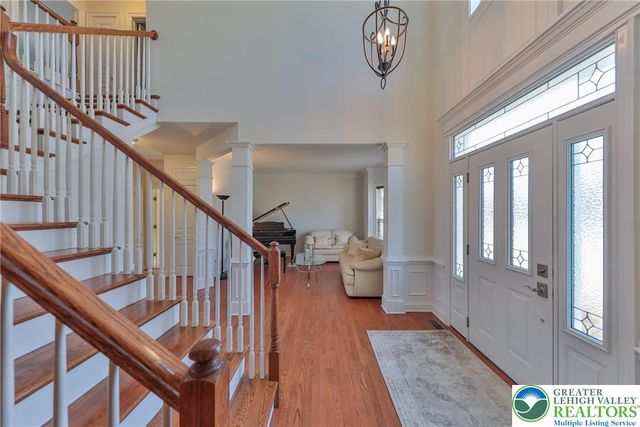 1919 Pembrooke Drive, Lower Macungie Twp, PA 18062