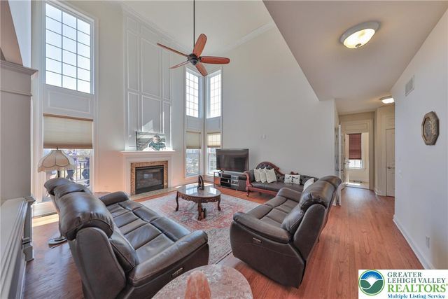 1919 Pembrooke Drive, Lower Macungie Twp, PA 18062