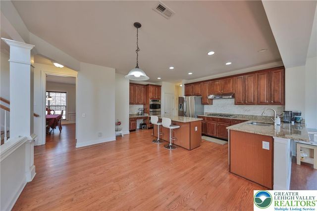 1919 Pembrooke Drive, Lower Macungie Twp, PA 18062