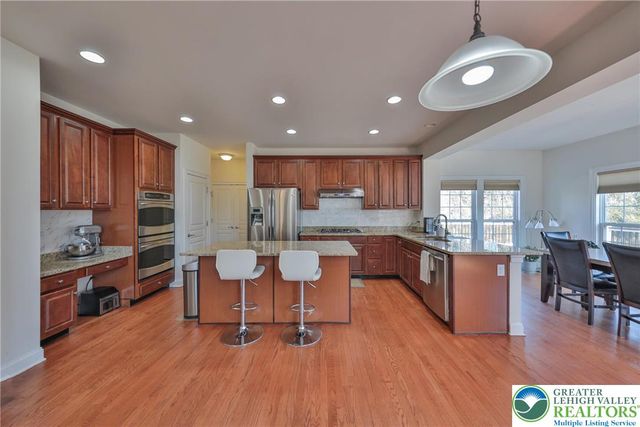 1919 Pembrooke Drive, Lower Macungie Twp, PA 18062