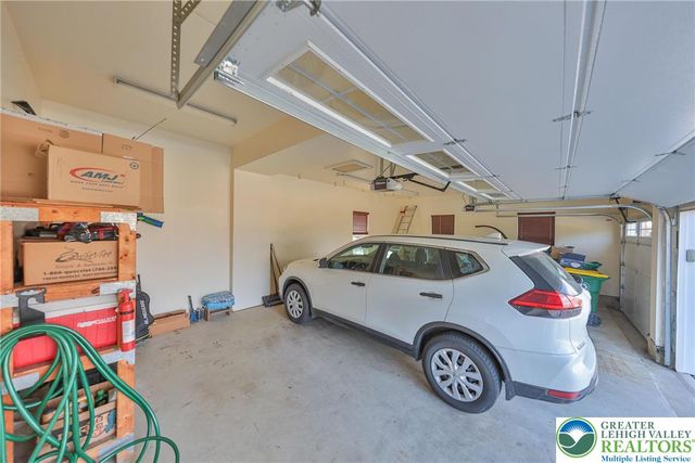 1919 Pembrooke Drive, Lower Macungie Twp, PA 18062