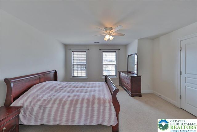 1919 Pembrooke Drive, Lower Macungie Twp, PA 18062