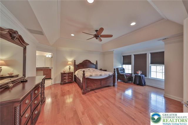 1919 Pembrooke Drive, Lower Macungie Twp, PA 18062