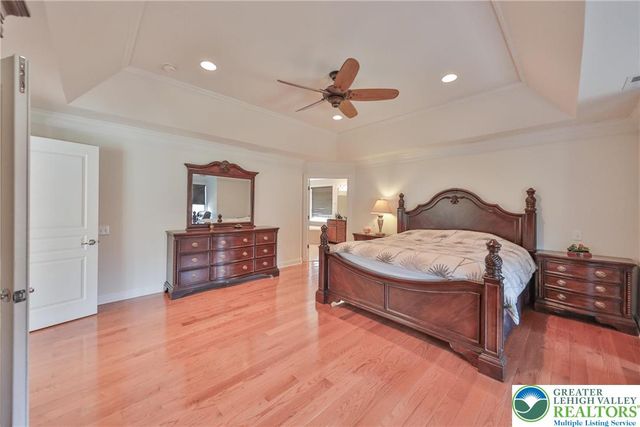 1919 Pembrooke Drive, Lower Macungie Twp, PA 18062