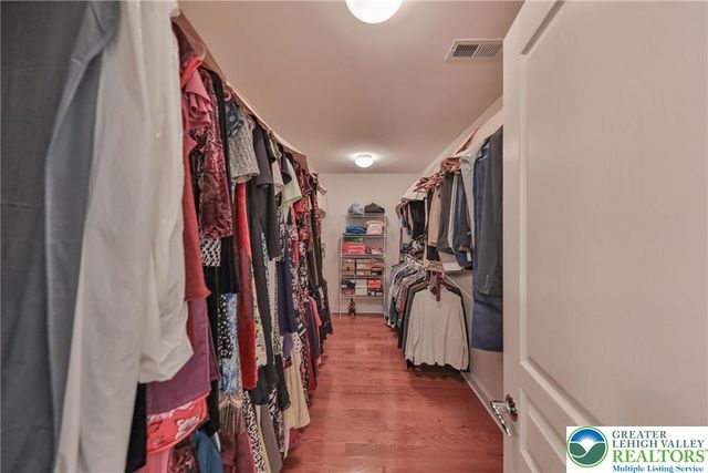 1919 Pembrooke Drive, Lower Macungie Twp, PA 18062