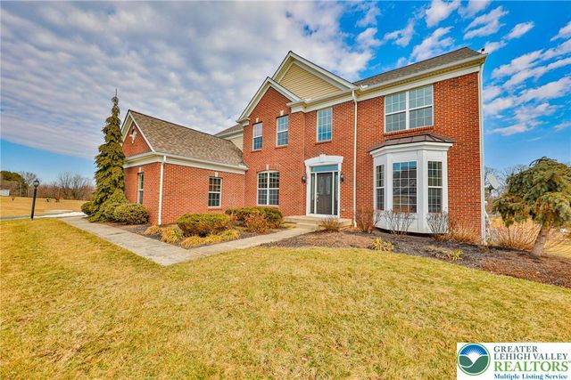 1919 Pembrooke Drive, Lower Macungie Twp, PA 18062