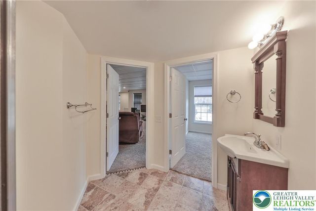 1919 Pembrooke Drive, Lower Macungie Twp, PA 18062