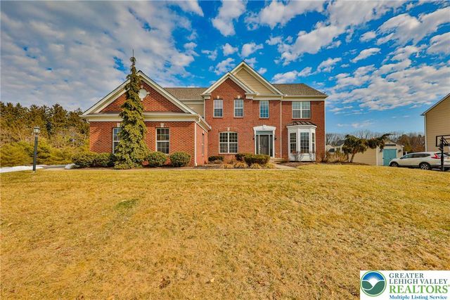 1919 Pembrooke Drive, Lower Macungie Twp, PA 18062