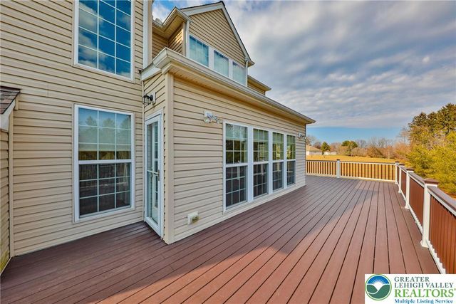 1919 Pembrooke Drive, Lower Macungie Twp, PA 18062