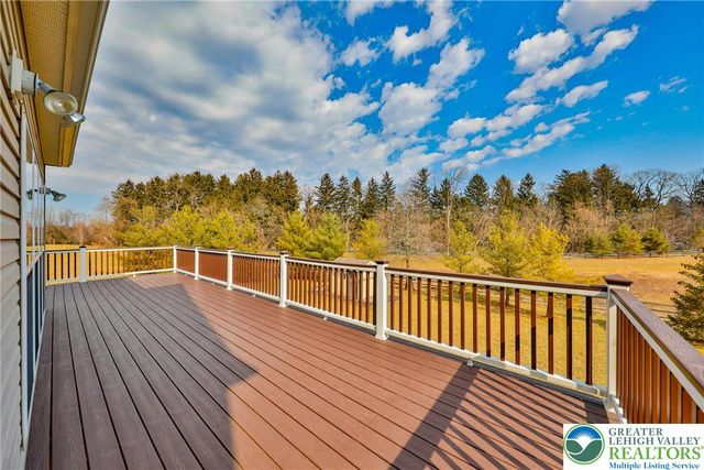 1919 Pembrooke Drive, Lower Macungie Twp, PA 18062