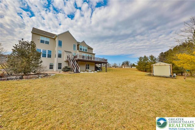 1919 Pembrooke Drive, Lower Macungie Twp, PA 18062