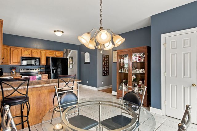 812 Renaissance Ave, Murfreesboro, TN 37129