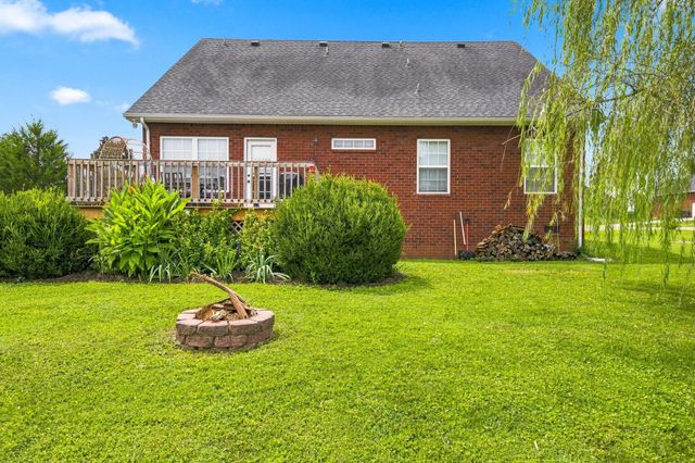 812 Renaissance Ave, Murfreesboro, TN 37129
