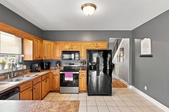 812 Renaissance Ave, Murfreesboro, TN 37129