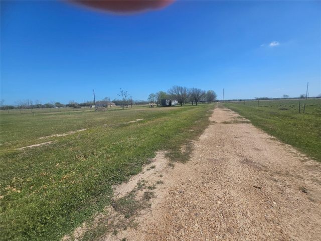 4121 N Sh 60 Highway, East Bernard, TX 77435
