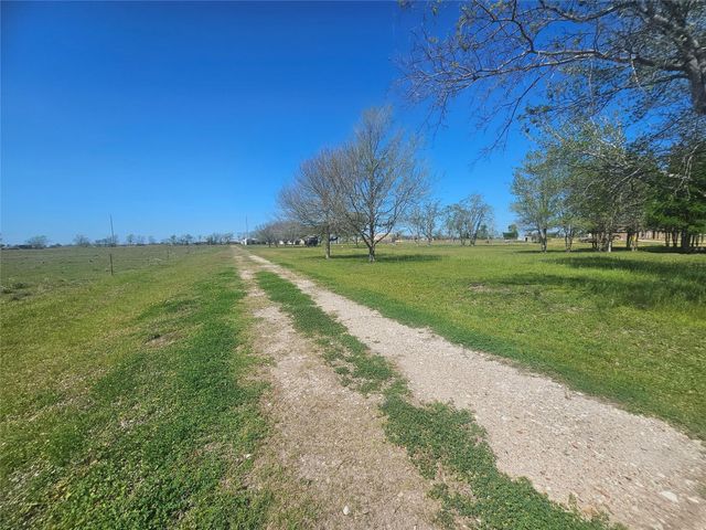 4121 N Sh 60 Highway, East Bernard, TX 77435