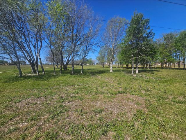 4121 N Sh 60 Highway, East Bernard, TX 77435