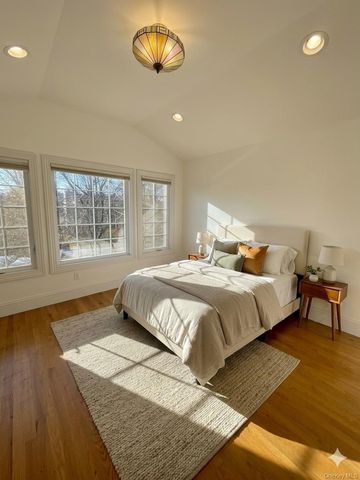 66 Sagamore Hill Drive A, Port Washington, NY 11050