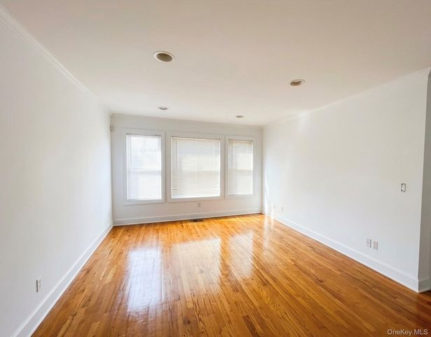 66 Sagamore Hill Drive A, Port Washington, NY 11050
