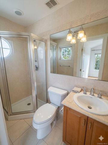 66 Sagamore Hill Drive A, Port Washington, NY 11050