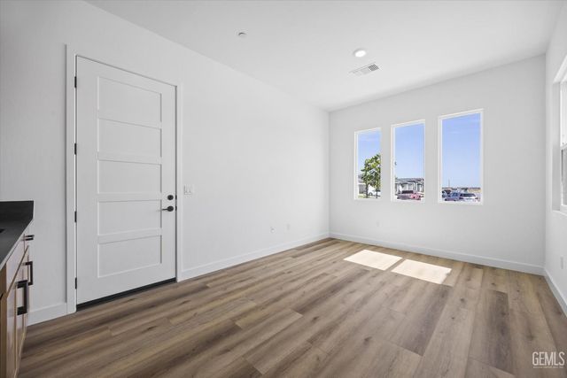 13219 N Wintersweet Drive, Bakersfield, CA 93314